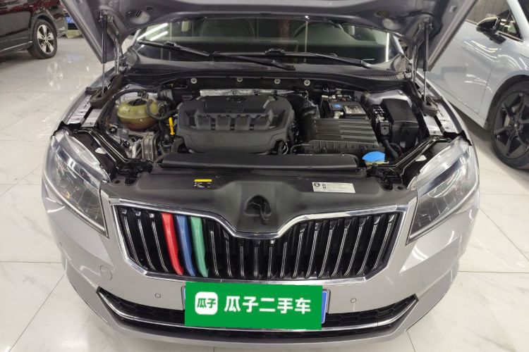 斯柯达 速派 2018款 TSI330 DSG舒适版 国VI机舱底盘24