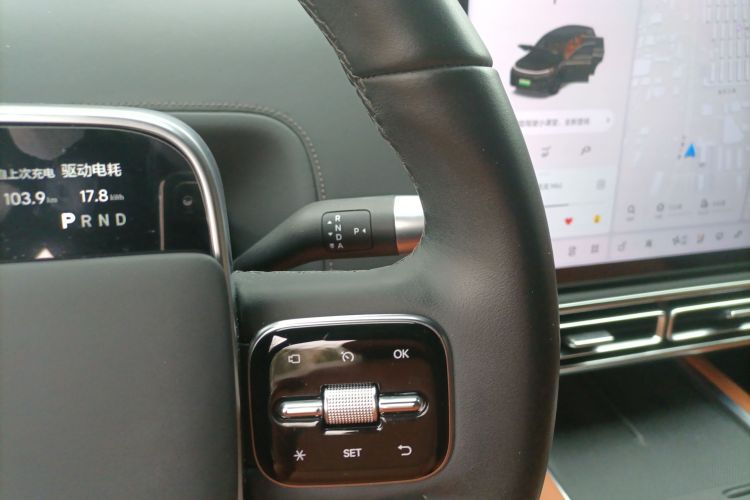 理想汽车 理想L7 2023款 Pro中控内饰18