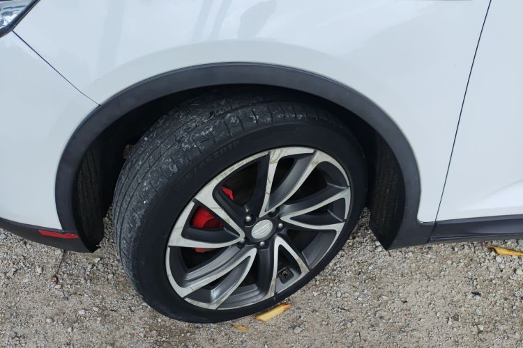 吉利汽车 帝豪GS 2018款 运动版 1.4T 自动臻尚型车身外观6002