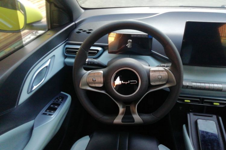 比亚迪 海鸥 2024款 荣耀版 305km 活力版中控内饰13