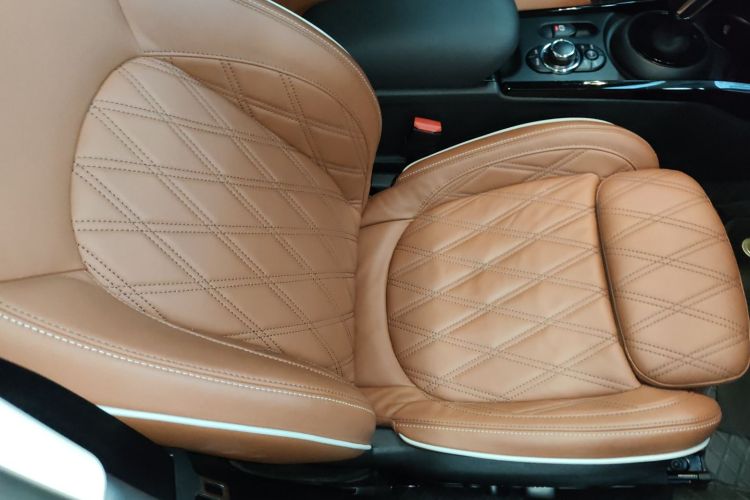 MINI Clubman 2022款 改款 1.5T COOPER 鉴赏家局部细节41