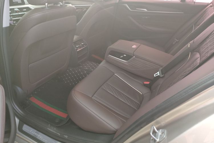 宝马5系 2018款 改款 530Li 领先型 豪华套装中控内饰21