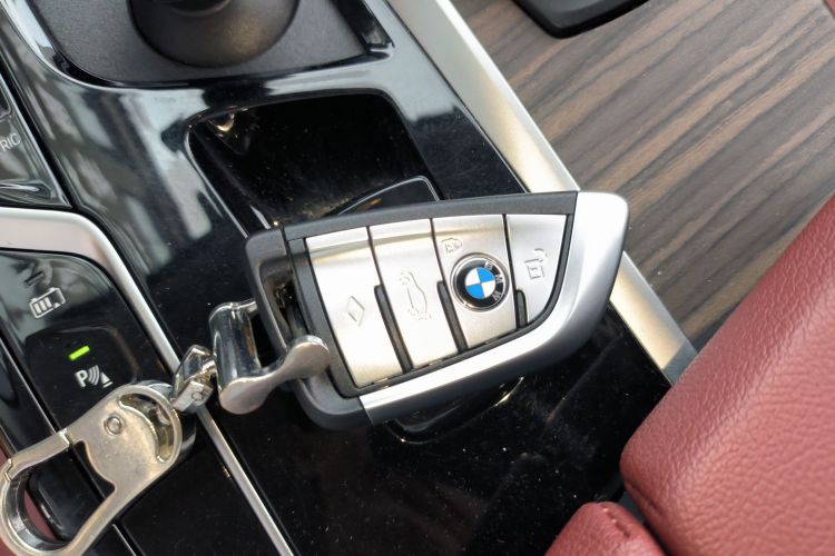 宝马5系新能源 2022款 改款 535Le 豪华套装中控内饰11