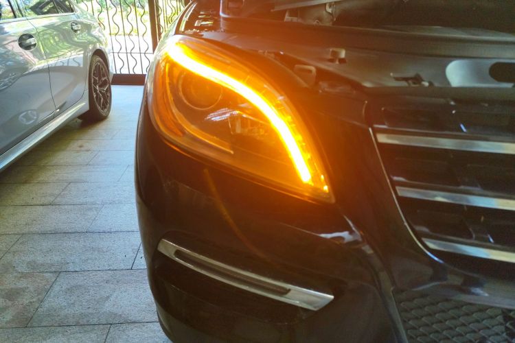 奔驰M级 2014款 ML 350 CDI 4MATIC车身外观6006