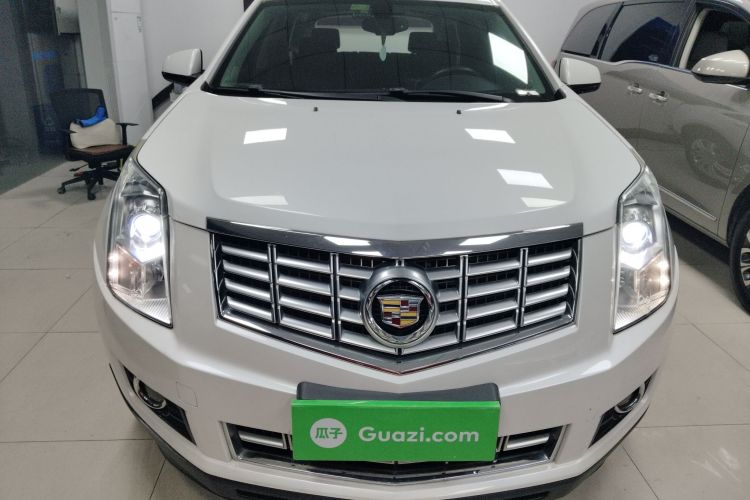 凯迪拉克SRX 2015款 3.0L 舒适型车身外观2