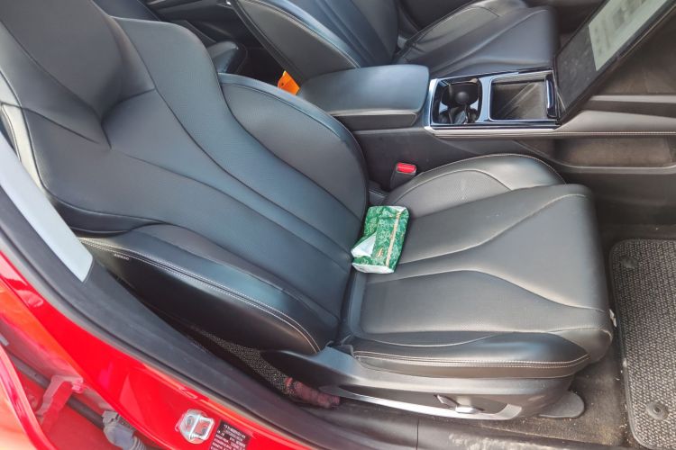 小鹏P5 2022款 550E局部细节41