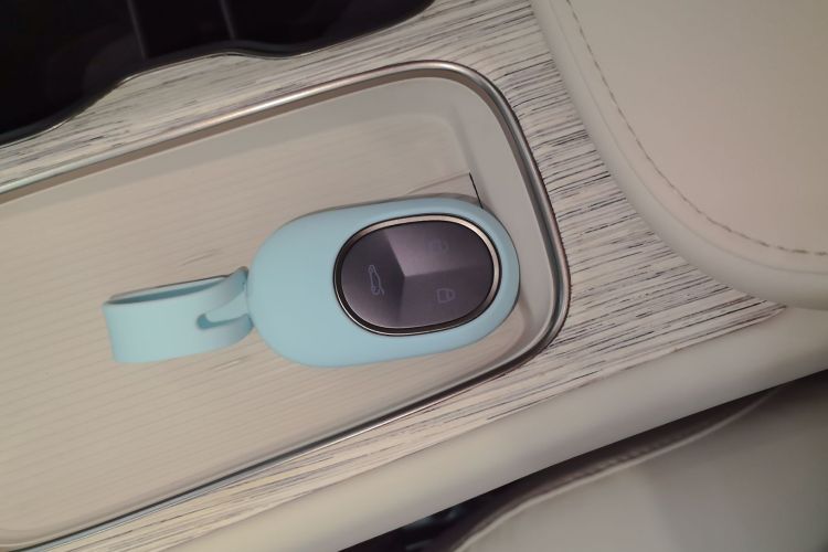 蔚来ET7 2023款 75kWh中控内饰11