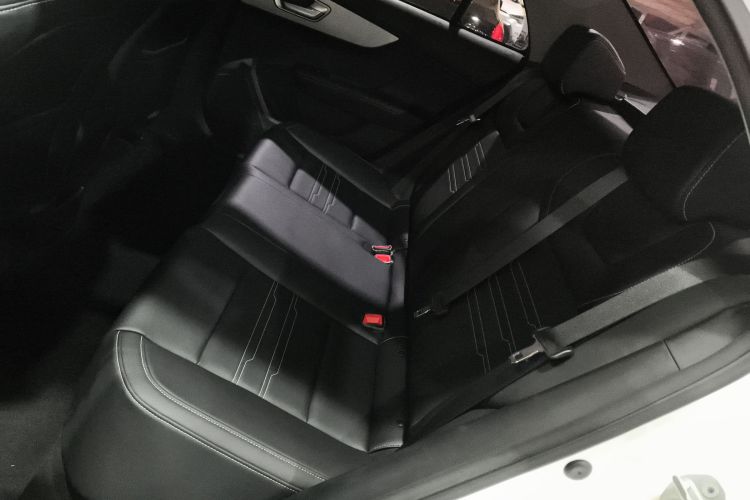 比亚迪 秦 2019款 1.5L 自动豪华型中控内饰21