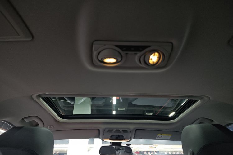 宝马3系 2017款 320Li 时尚型中控内饰22