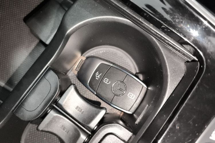 奔驰GLA 2023款 GLA 220中控内饰11