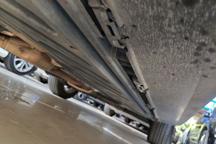 奔驰GLC 2020款 改款 GLC 260 L 4MATIC 动感型局部细节9002