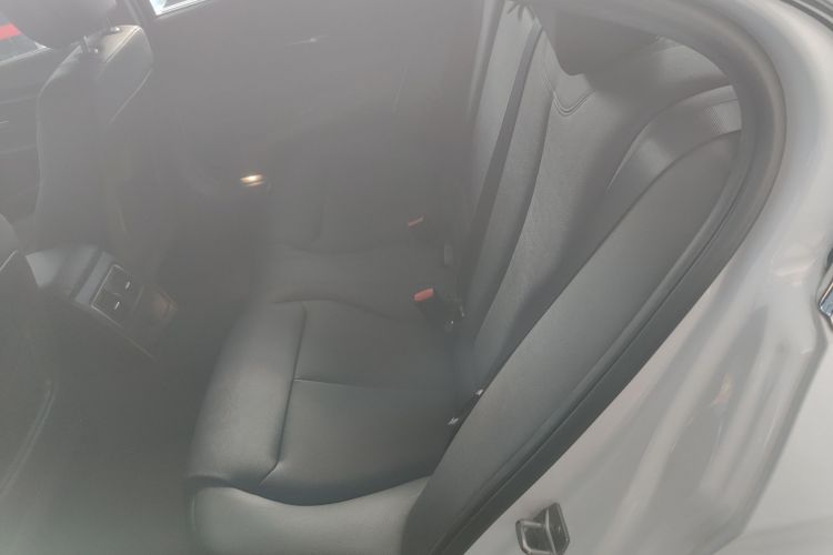 宝马3系 2017款 320Li 时尚型中控内饰21