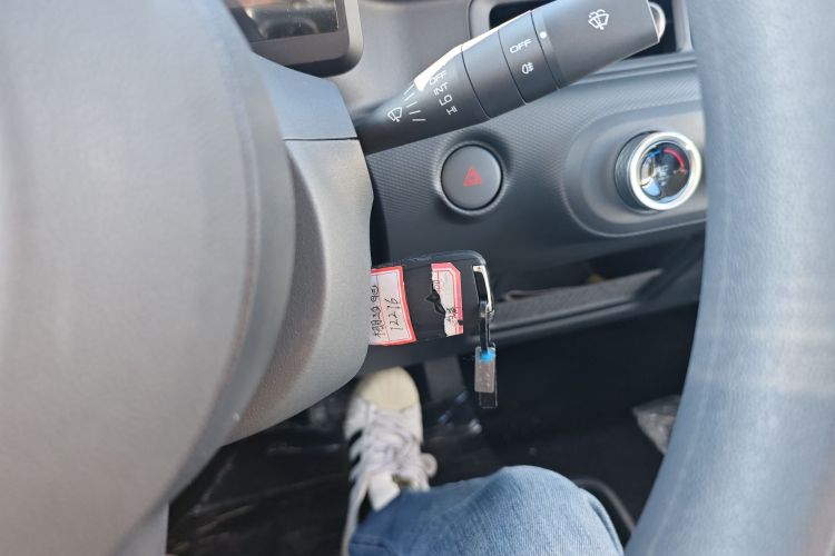 五菱汽车 五菱之光新能源 2025款 201km 舒适型中控内饰7001