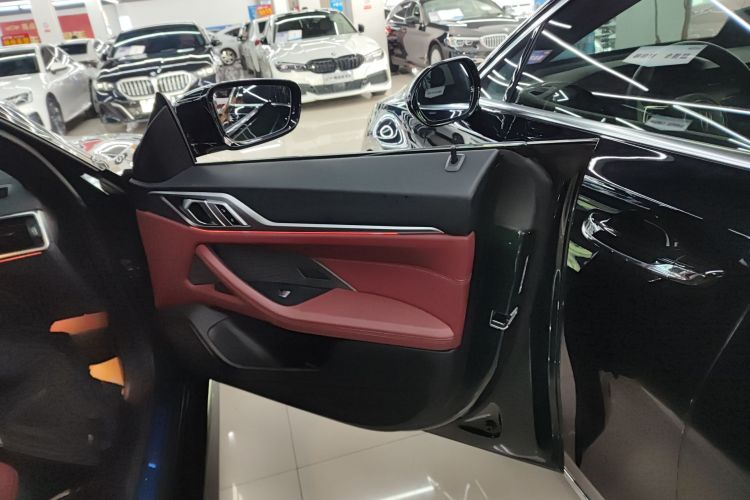 宝马i4 2023款 eDrive40中控内饰7005