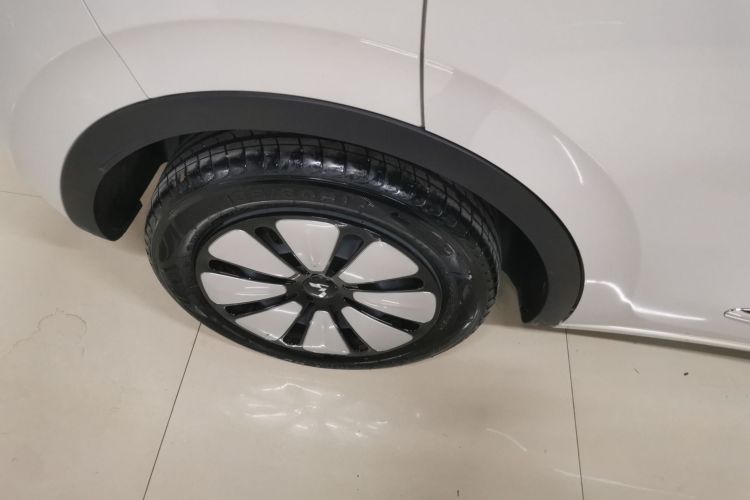 五菱汽车 五菱缤果 2024款 333km 悦享款车身外观6008