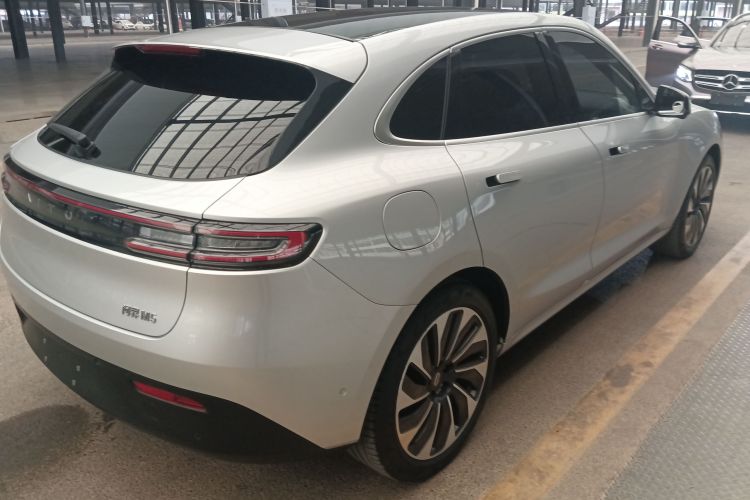 鸿蒙智行 问界M5 2022款 增程四驱旗舰版车身外观6005