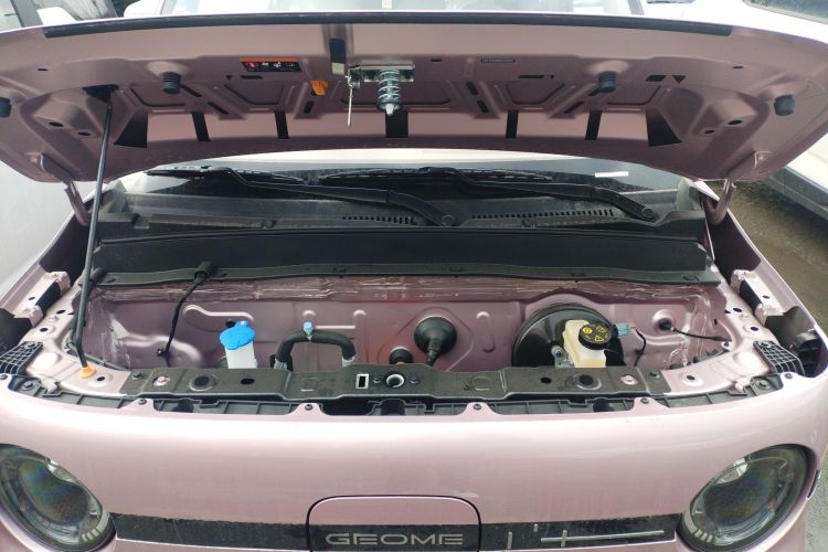 吉利银河 熊猫 2025款 210km 元气熊机舱底盘24