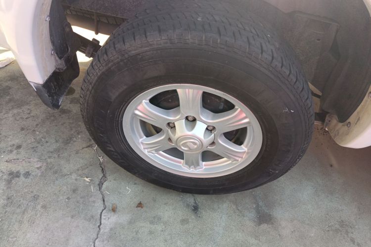 长城 风骏5 2017款 2.4L欧洲版汽油两驱进取型大双排4G69S4N车身外观6008