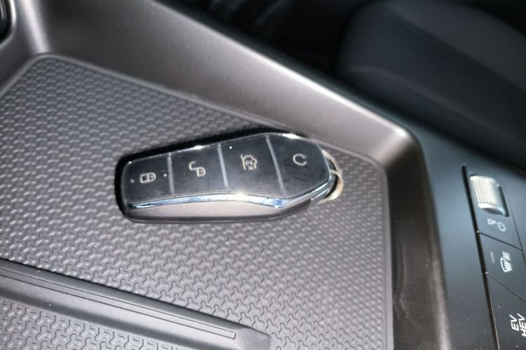 比亚迪 秦PLUS 2025款 DM-i 智驾版 128KM进取型中控内饰11