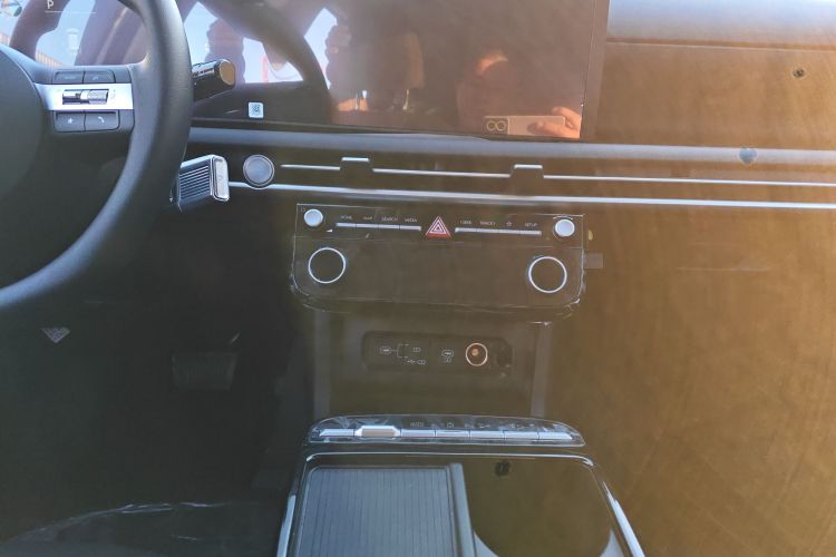 现代 2025款 途胜L 1.5T 精英版中控内饰16