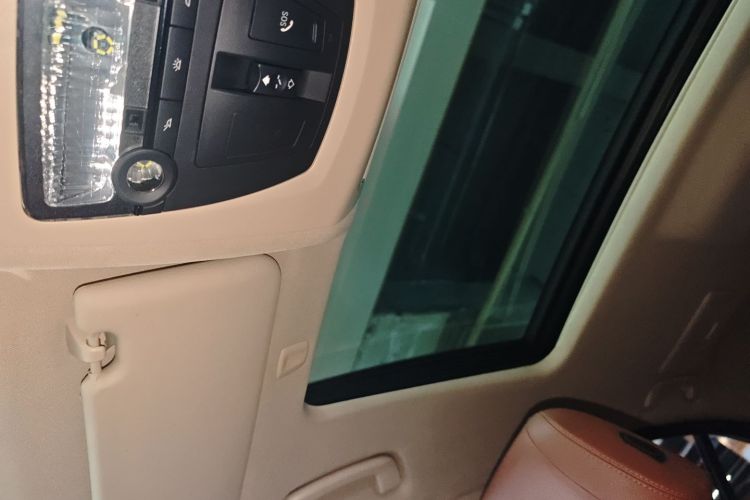 宝马5系 2014款 528Li 领先型局部细节22