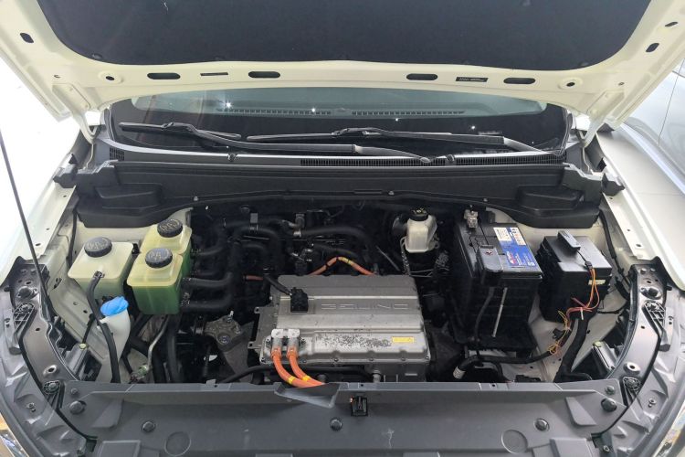 北京汽车 北京EU5 2020款 经典款 R500 智风版机舱底盘24