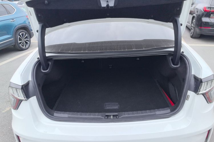 领克03新能源 2019款 1.5T PHEV Pro机舱底盘23