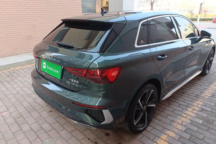 奥迪A3 2021款 Sportback 35 TFSI 时尚运动型车身外观6005