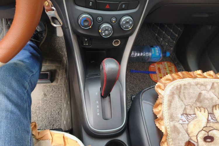 雪佛兰 创酷 2018款 330T 自动两驱精英型中控内饰18