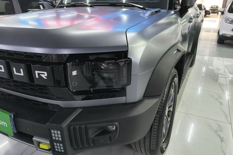 捷途旅行者 2024款 2.0T 四驱穿越PRO娱乐版局部细节36