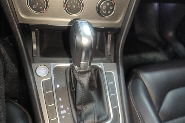 大众 高尔夫 2015款 1.4TSI 自动豪华型中控内饰18