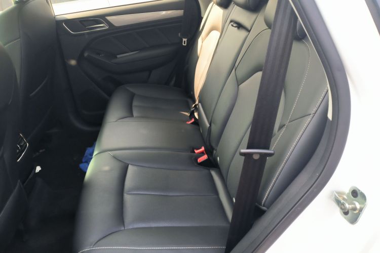 荣威RX5 2020款 20T 自动4G互联超越旗舰版中控内饰7004