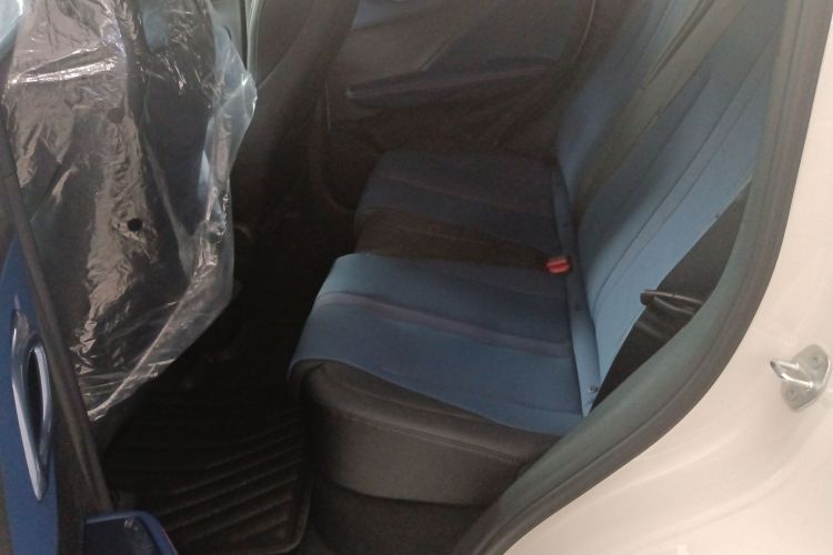 比亚迪 海鸥 2025款 智驾版 305km 活力版中控内饰21