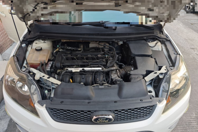 福特 福克斯 2013款 两厢经典 1.8L 自动基本型局部细节24