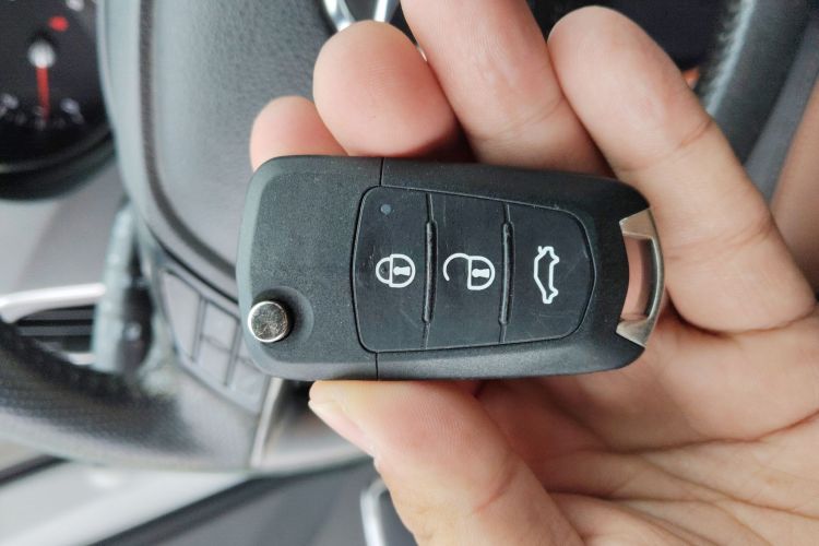 海马S5 2015款 1.5T CVT豪华型中控内饰11