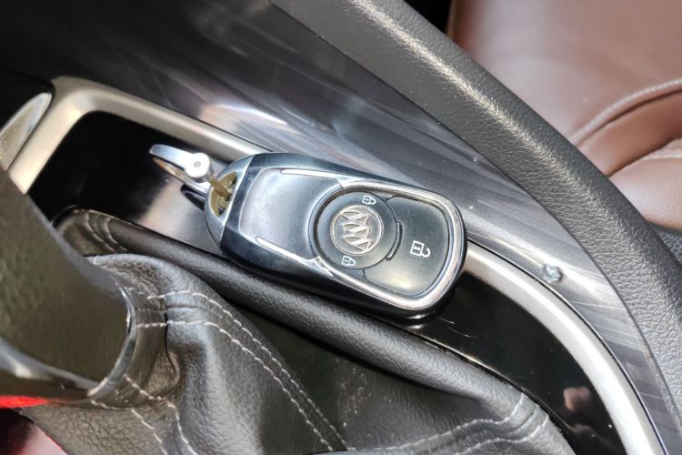 别克GL6 2019款 18T 6座互联豪华型 国V中控内饰11