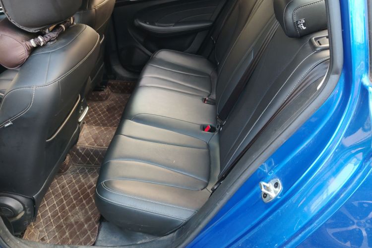 荣威i5 2019款 1.5L 手动4G互联朗豪版中控内饰21