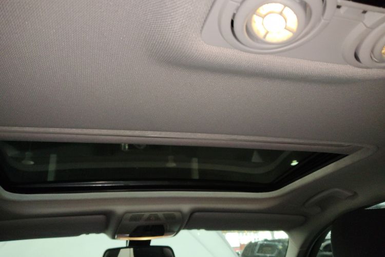 宝马3系 2016款 316Li 时尚型中控内饰22