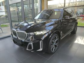 宝马X5 2023款 xDrive 30Li 尊享型M运动套装