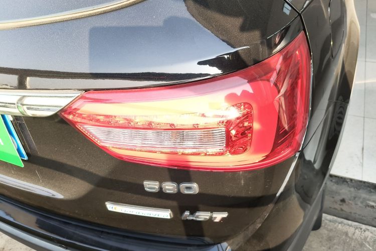 东风风光 风光580 2017款 1.5T 手动豪华型车身外观9