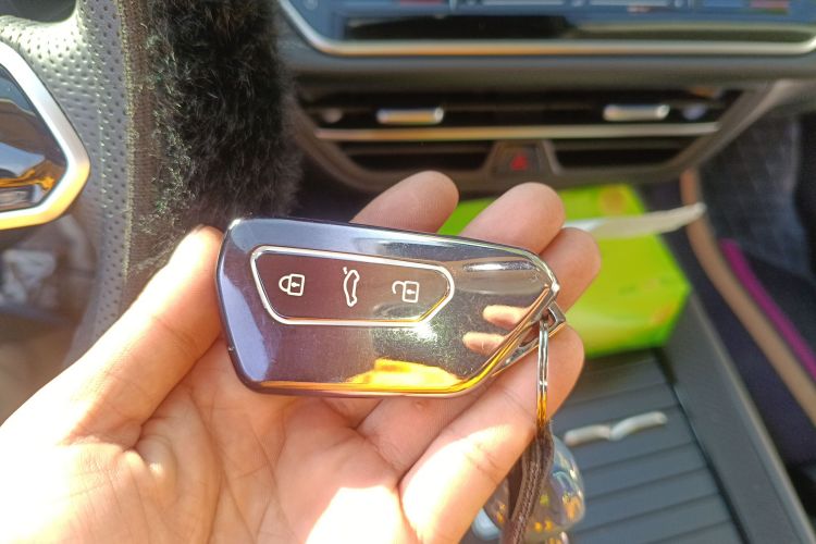 大众 迈腾 2024款 380TSI DSG尊贵版中控内饰11