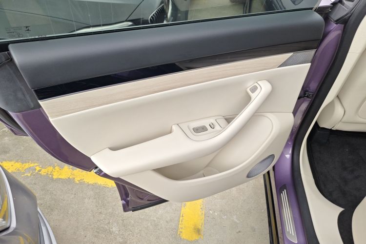 鸿蒙智行 智界R7 2024款 纯电 667km Max中控内饰7008