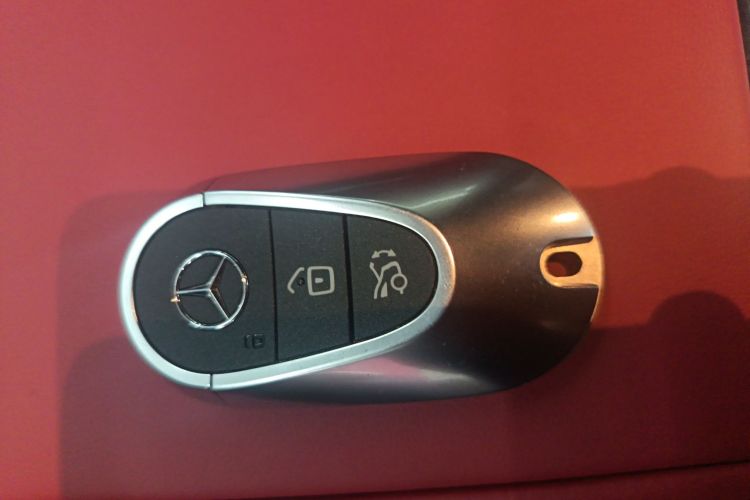 奔驰C级 2022款 C 200 L 运动版中控内饰11