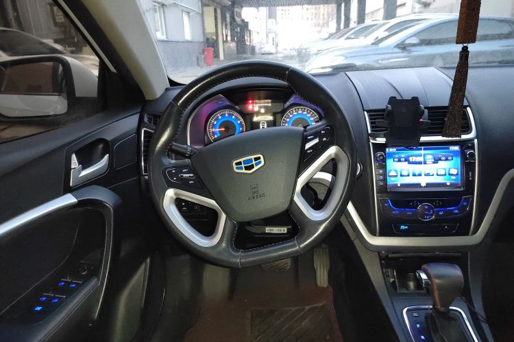 吉利汽车 帝豪 2015款 三厢 1.3T CVT向上版中控内饰13