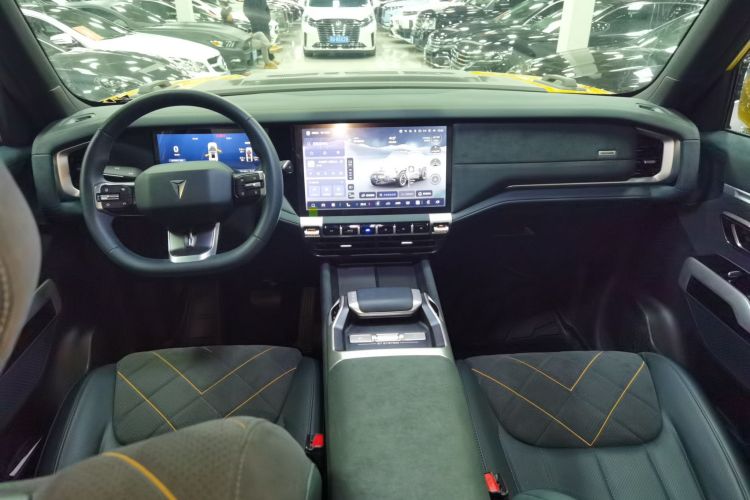 深蓝汽车 深蓝G318 2025款 无忧穿越版 四驱秘境版中控内饰12