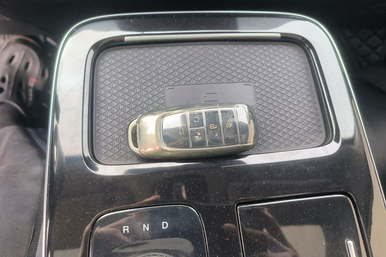 埃安 AION V 2021款 Plus 70 智领版 磷酸铁锂中控内饰11