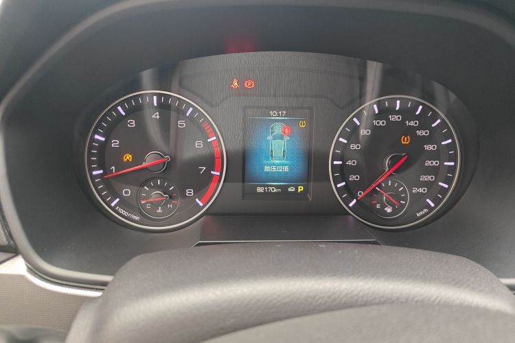 哈弗H6 2018款 红标 运动版 1.5T 自动两驱精英型中控内饰14