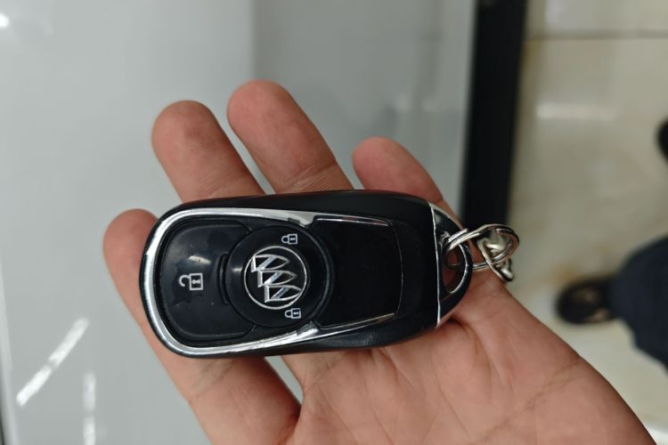 别克 昂科威 2017款 20T 两驱精英型中控内饰11