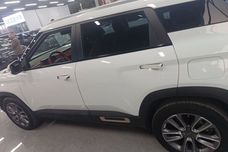 吉利汽车 吉利icon 2020款 1.5TD i6 BSG车身外观4