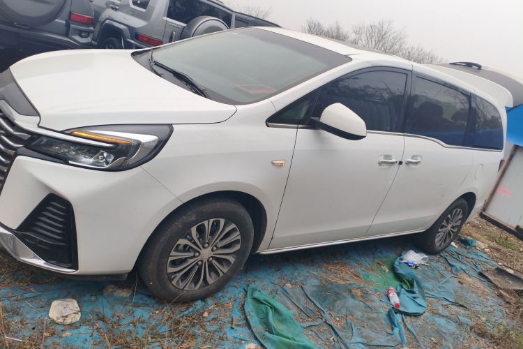 别克GL8 2023款 陆上公务舱 652T 豪华型车身外观6003